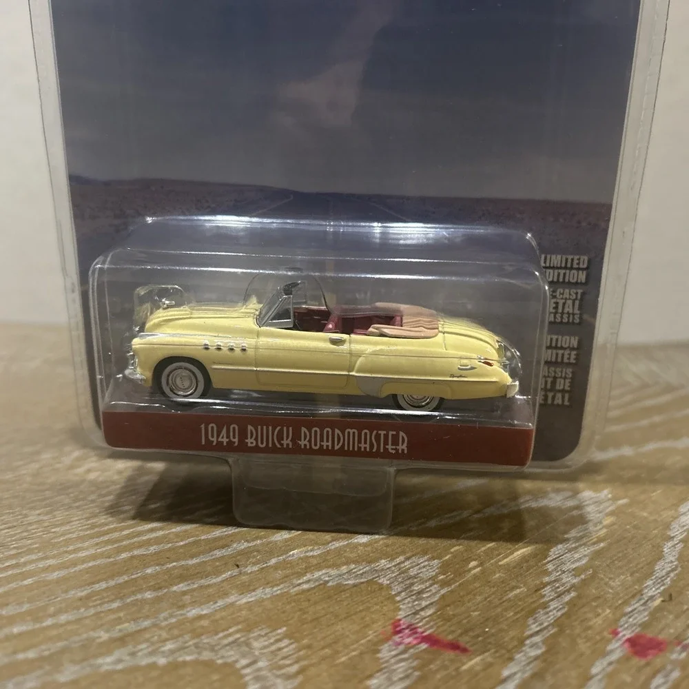 Greenlight Rain Man 1949 Buick Roadmaster Convertible 1:64 Diecast Rubber Tires